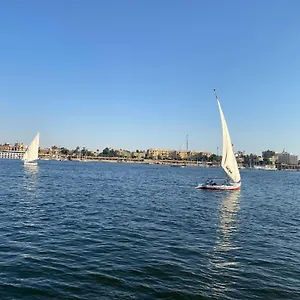 https://hadi-guest-house.hotels-luxor-egypt.com